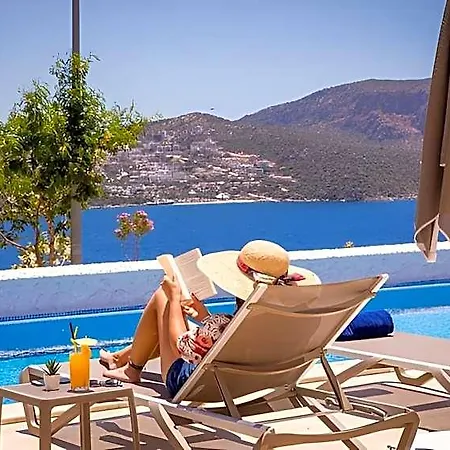 Kalkan Saray