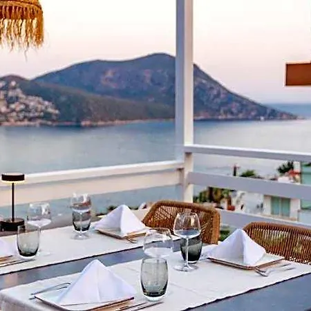 Kalkan Saray 4* Gombe