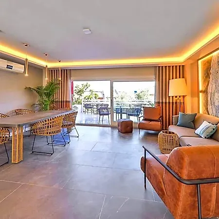 Kalkan Saray 4*