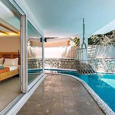 Hotel Kalkan Saray 4*