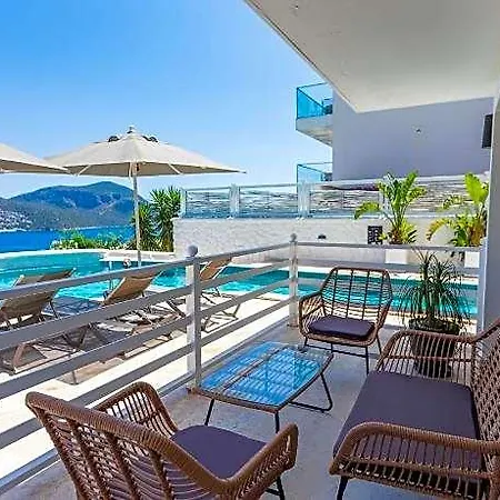 Kalkan Saray