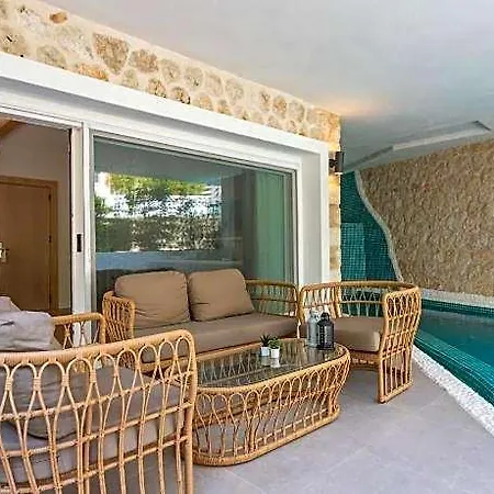 Kalkan Saray 4*