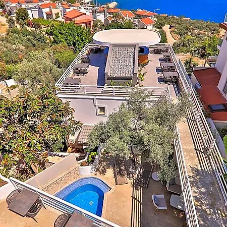 Kalkan Saray