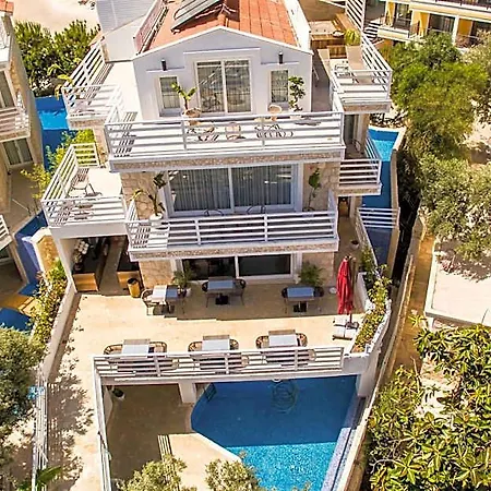 Kalkan Saray Hotel 4*